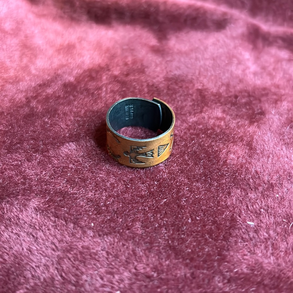 VINTAGE 1970’s NATIVE AMERICAN THUNDERBIRD COPPER RING